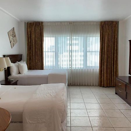 Beachfront Studios Casablanca Rentals Miami Beach Bagian luar foto