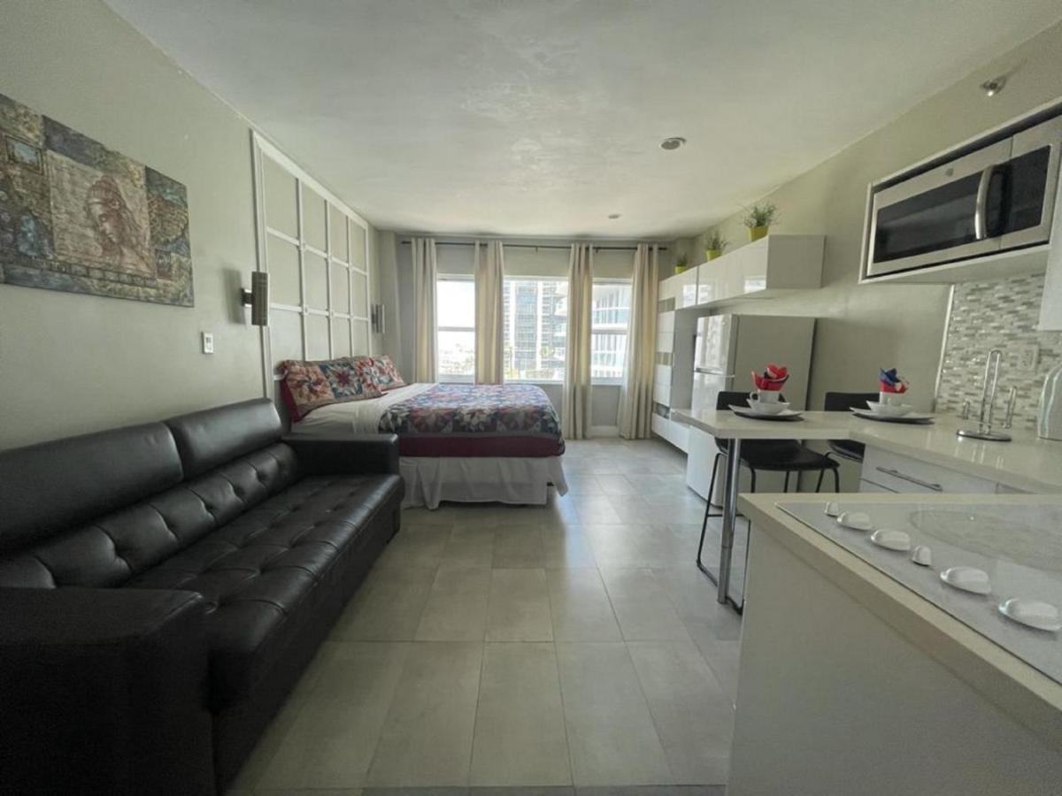 Beachfront Studios Casablanca Rentals Miami Beach Bagian luar foto