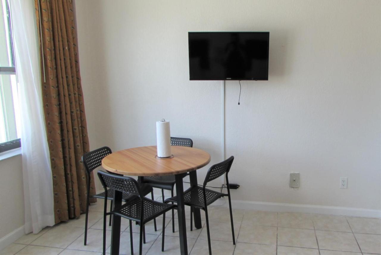 Beachfront Studios Casablanca Rentals Miami Beach Bagian luar foto